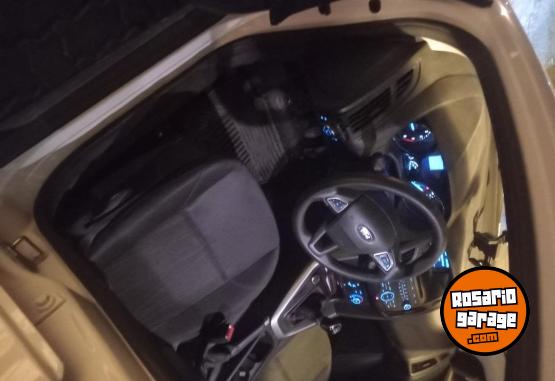 Autos - Ford Focus 2017 Nafta 118000Km - En Venta