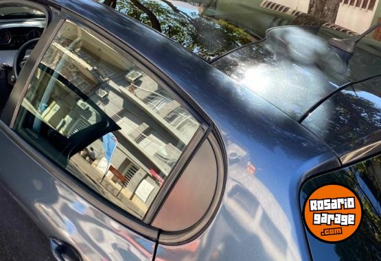Autos - Peugeot 208 2015 Nafta 180000Km - En Venta
