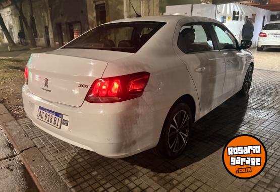 Autos - Peugeot 301 2018 Nafta 66000Km - En Venta