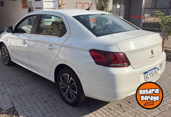 Autos - Peugeot 301 2018 Nafta 66000Km - En Venta