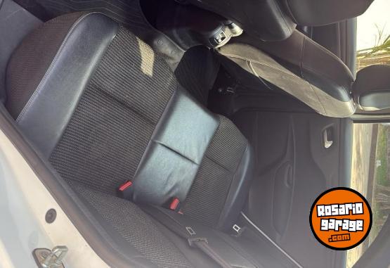 Autos - Peugeot 301 2018 Nafta 66000Km - En Venta