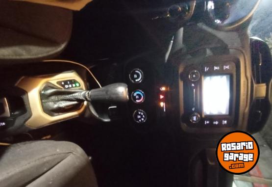Autos - Otra marca Jeep renegade 2018 Nafta 250000Km - En Venta