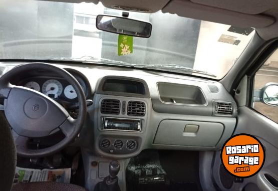 Autos - Renault Clio 1.2 Sedan 5 ptas 2009 Nafta 228000Km - En Venta