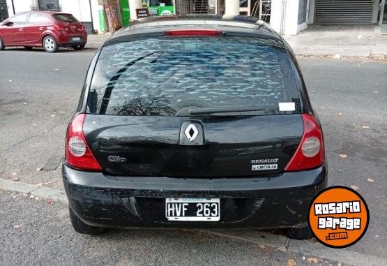 Autos - Renault Clio 1.2 Sedan 5 ptas 2009 Nafta 228000Km - En Venta