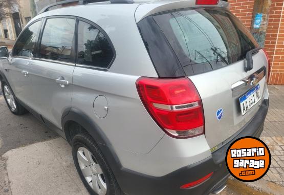 Camionetas - Chevrolet Captiva 2016 GNC 112000Km - En Venta