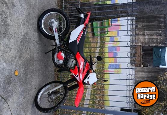 Motos - Honda Tornado 2013 Nafta 16700Km - En Venta