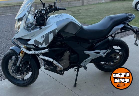 Motos - CF MT 650 2025 Nafta 7000Km - En Venta
