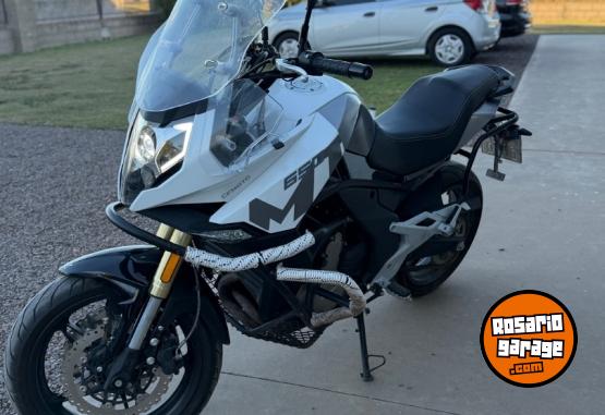Motos - CF MT 650 2025 Nafta 7000Km - En Venta