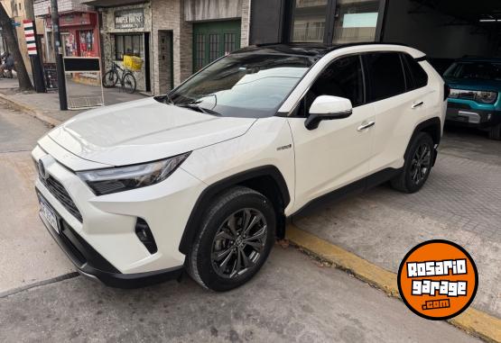 Camionetas - Toyota Rav4 hybrid limited 2022 Electrico / Hibrido 156000Km - En Venta