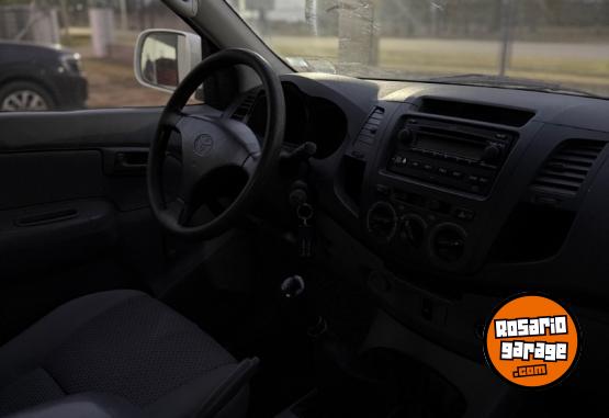 Camionetas - Toyota Hilux 2.5 Dx 4x2 2007 Diesel 270000Km - En Venta