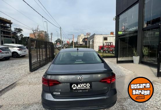 Autos - Volkswagen VIRTUS 1.6 TRENDLINE 2018 Nafta - En Venta
