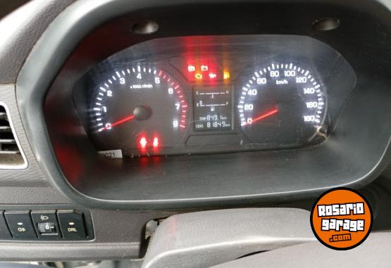 Camiones y Gr�as - AUTOMOTORES MARIA ITALIA - En Venta