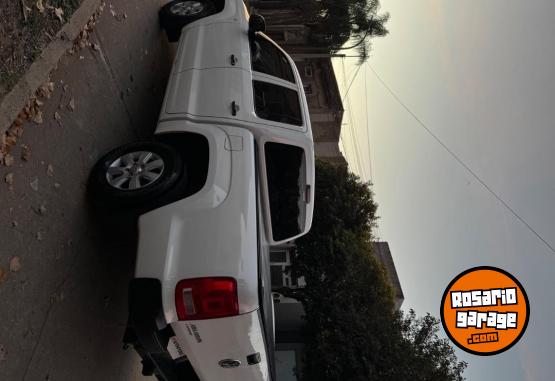 Camionetas - Volkswagen Amarok 180hp 4x4 2012 Diesel 215000Km - En Venta
