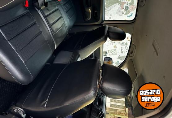 Camionetas - Volkswagen Amarok 180hp 4x4 2012 Diesel 215000Km - En Venta
