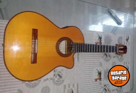 Instrumentos Musicales - Guitarra electroclasica - En Venta
