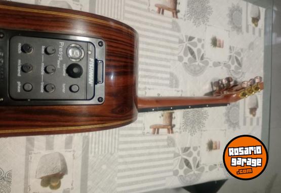 Instrumentos Musicales - Guitarra electroclasica - En Venta