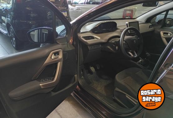 Autos - Peugeot 208 2019 Nafta 62000Km - En Venta