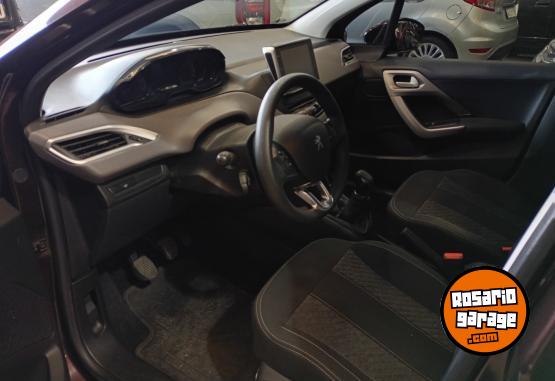 Autos - Peugeot 208 2019 Nafta 62000Km - En Venta