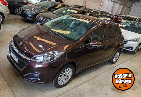 Autos - Peugeot 208 2019 Nafta 62000Km - En Venta