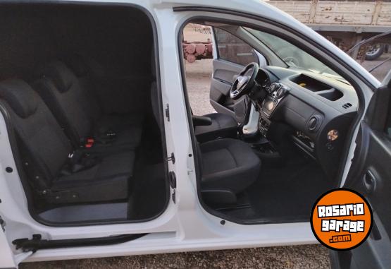 Utilitarios - Renault KANGOO 1.6 EXPRESS 5 A 2024 Nafta 60000Km - En Venta