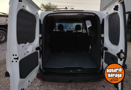 Utilitarios - Renault KANGOO 1.6 EXPRESS 5 A 2024 Nafta 60000Km - En Venta