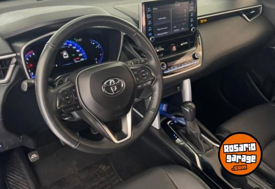 Autos - Toyota Corolla Cross SEG CVT 2021 Nafta 68632Km - En Venta