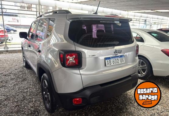 Camionetas - Otra marca JEEP RENEGADE SPORT 1.8L 2017 Nafta 106000Km - En Venta