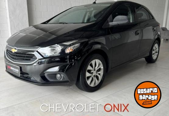 Autos - Chevrolet ONIX 1.4 N LT 2017 Nafta 61400Km - En Venta