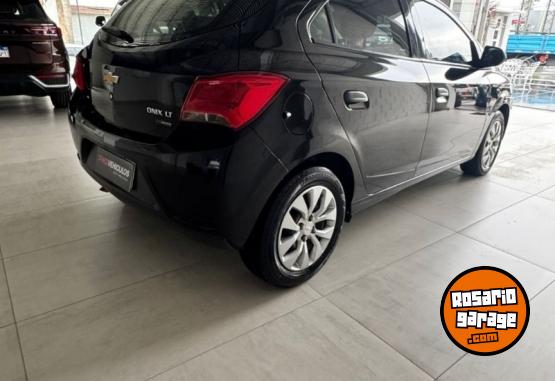 Autos - Chevrolet ONIX 1.4 N LT 2017 Nafta 61400Km - En Venta