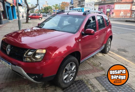 Autos - Renault Duster 2018 GNC 125000Km - En Venta