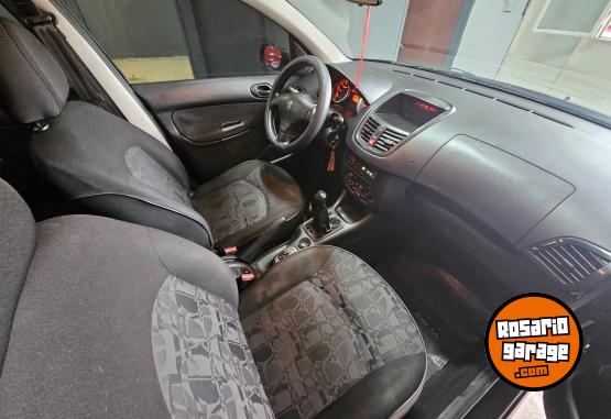 Autos - Peugeot 207 2009 Diesel 155000Km - En Venta