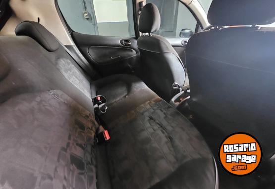 Autos - Peugeot 207 2009 Diesel 155000Km - En Venta
