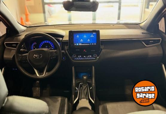 Autos - Toyota COROLLA CROSS SEG 2023 Nafta 52000Km - En Venta