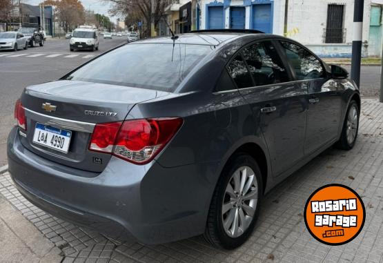 Autos - Chevrolet CRUZE LTZ 1.8N 2015 Nafta 140000Km - En Venta