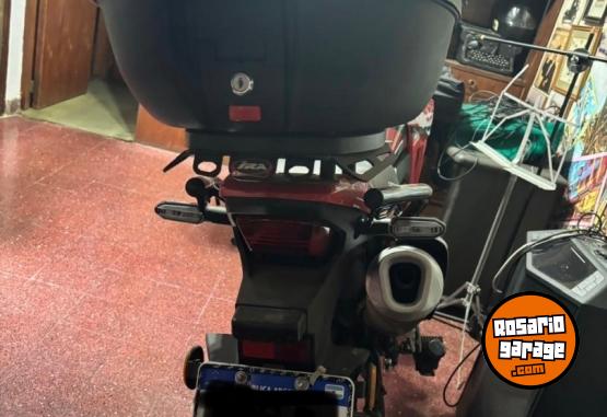 Motos - Honda Xr 2026 Nafta 1000Km - En Venta