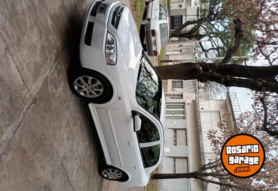 Autos - Chevrolet Astra Gls. 2011 GNC 133000Km - En Venta