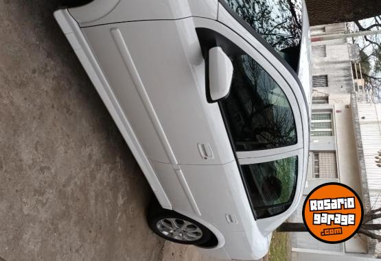 Autos - Chevrolet Astra Gls. 2011 GNC 133000Km - En Venta