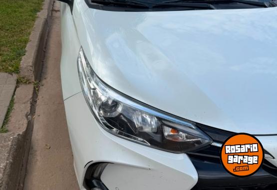 Autos - Toyota Yaris xls pack plus 2022 Nafta 88000Km - En Venta