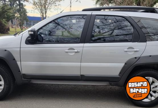 Autos - Fiat Palio Adventure Locker 2017 Nafta 123000Km - En Venta