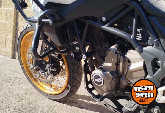 Motos - Qj Motor SRT X 700 2024 Nafta 15539Km - En Venta