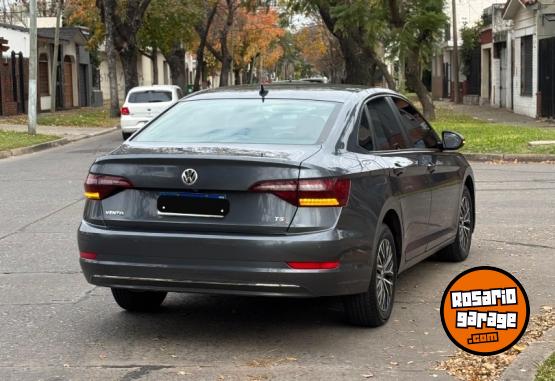 Autos - Volkswagen Vento 2019 Nafta 80000Km - En Venta