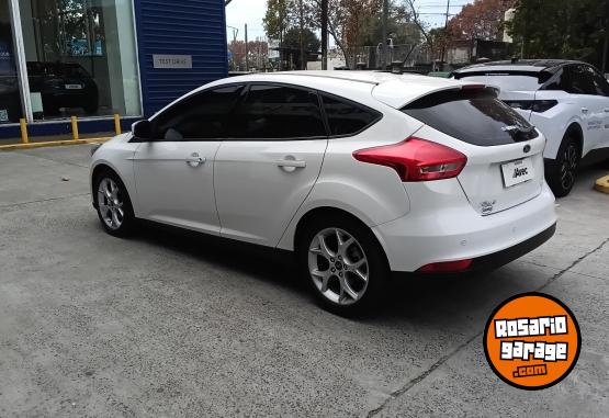 Autos - Ford Focus 2.0 se Plus Power 2017 Nafta 24906Km - En Venta