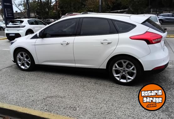 Autos - Ford Focus 2.0 se Plus Power 2017 Nafta 24906Km - En Venta
