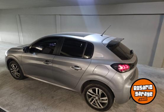 Autos - Peugeot 208 feline 2024 Nafta 33000Km - En Venta