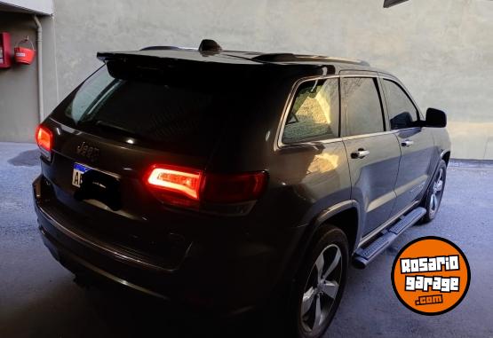 Camionetas - Jeep Grand cherokee 2017 Nafta 190000Km - En Venta