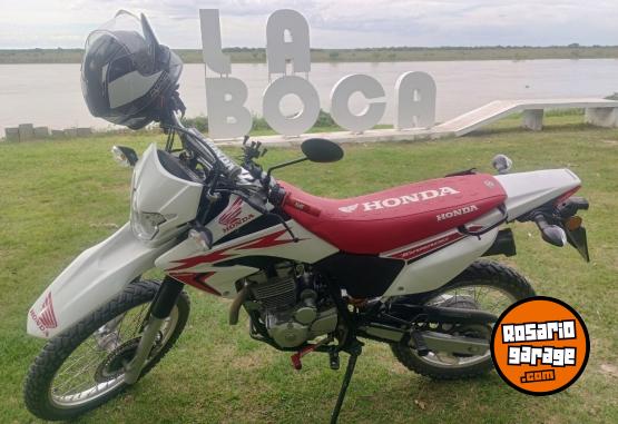 Motos - Honda Xr tornado 2023 Nafta 7500Km - En Venta