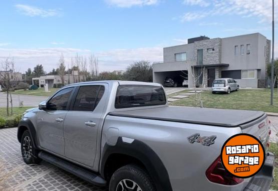 Camionetas - Toyota HILUX 2021 Diesel 148000Km - En Venta