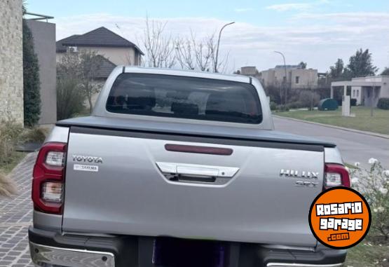 Camionetas - Toyota HILUX 2021 Diesel 148000Km - En Venta