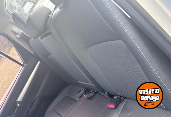Camionetas - Toyota HILUX 2021 Diesel 148000Km - En Venta