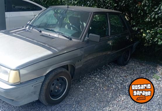 Autos - Renault 9 1996 GNC 190000Km - En Venta